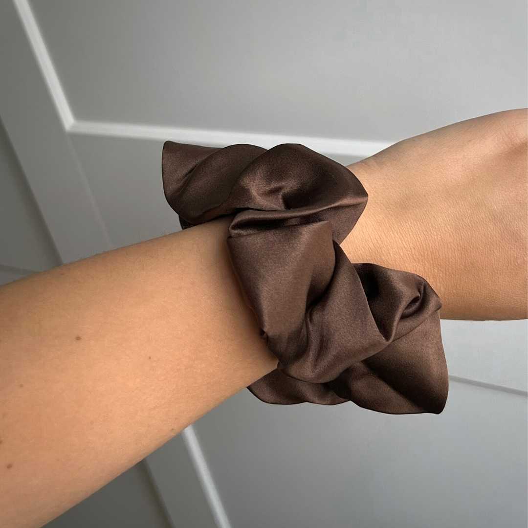 Silke Scrunchie - Brun stor