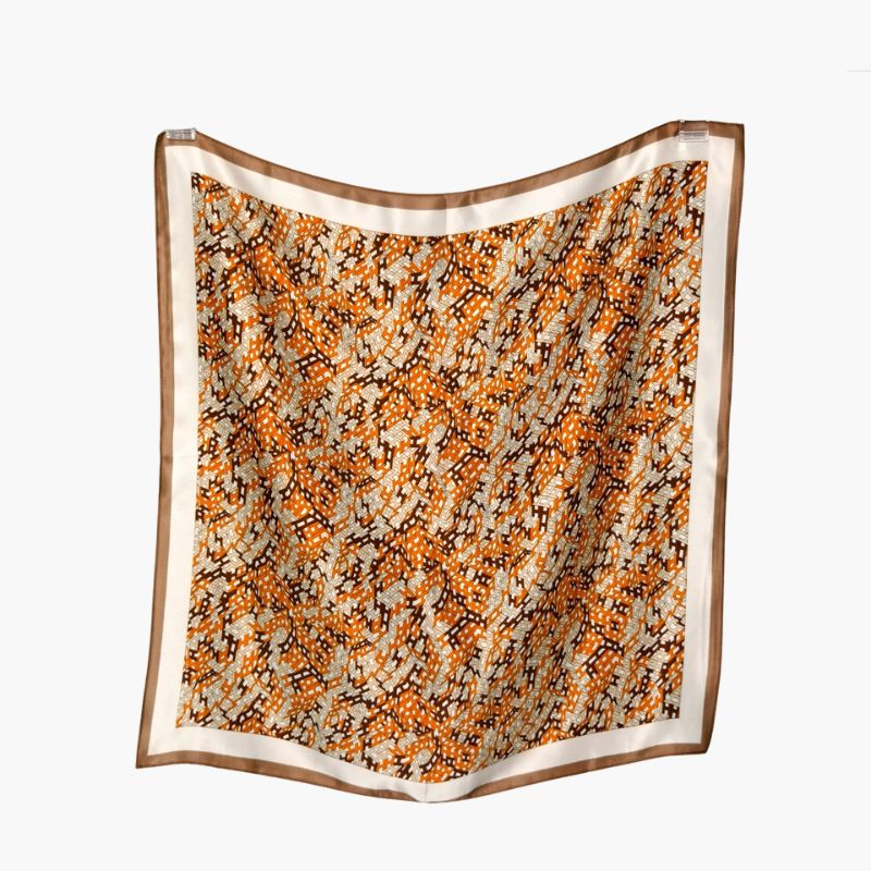 Sidenäsduk | Orange Mönster | 68 CM