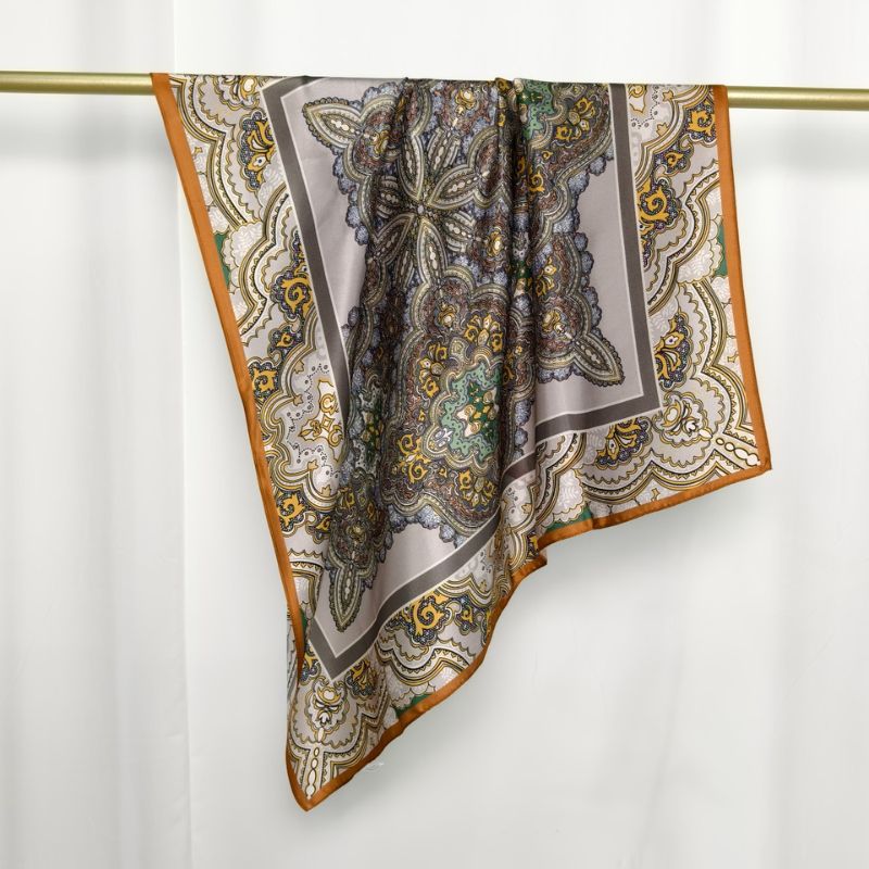 Silkescarf | Tiara | 90 CM